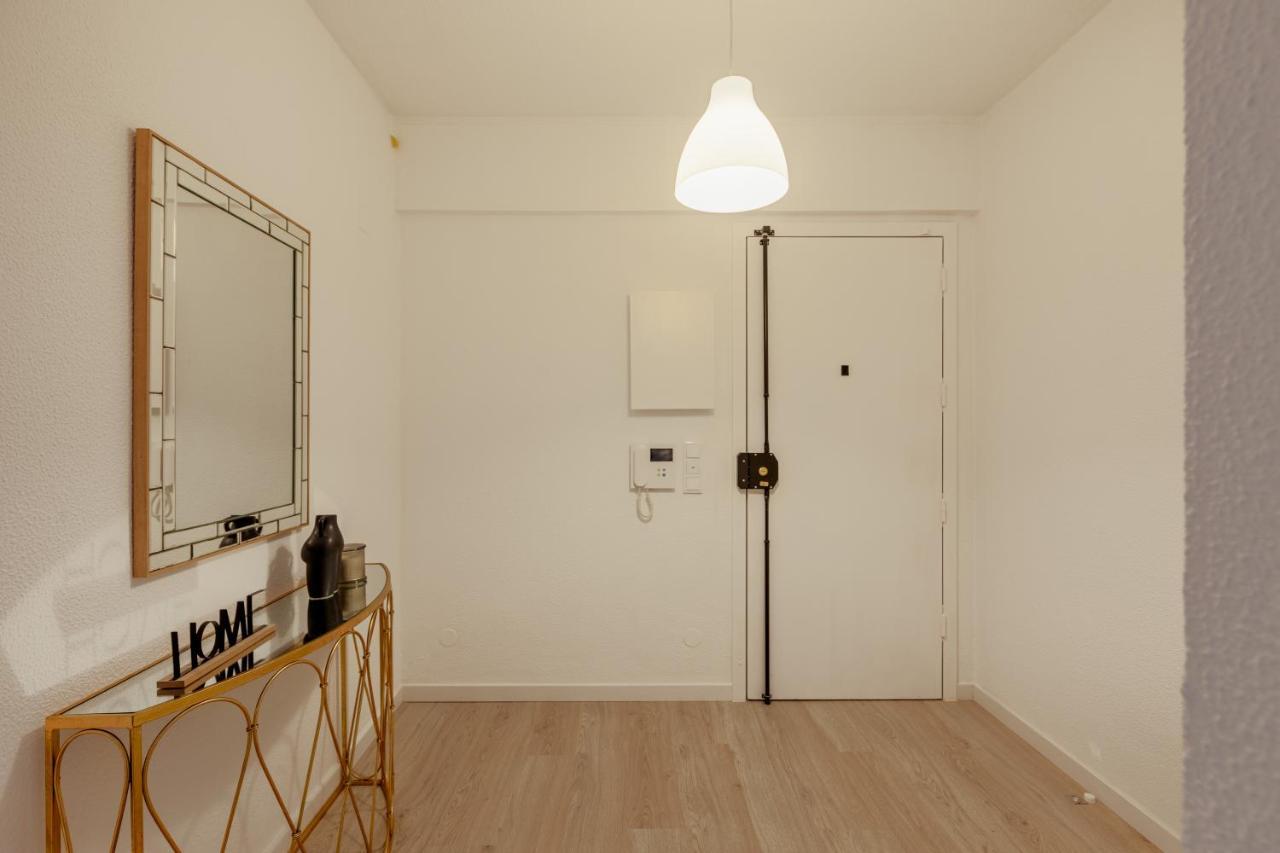 Elegant 3 Bedroom Apt - City Centre - Garage - Metro Lisabona Exterior foto