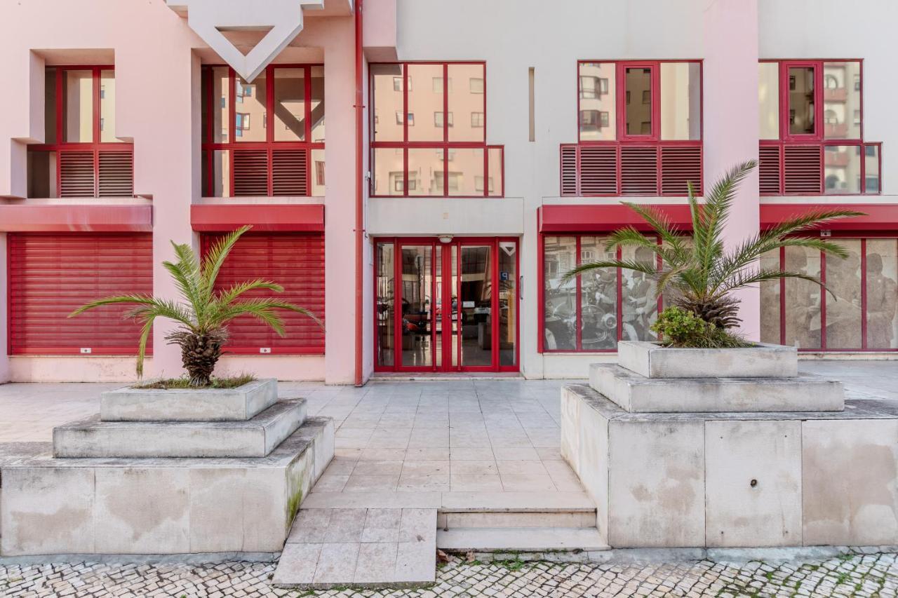 Elegant 3 Bedroom Apt - City Centre - Garage - Metro Lisabona Exterior foto